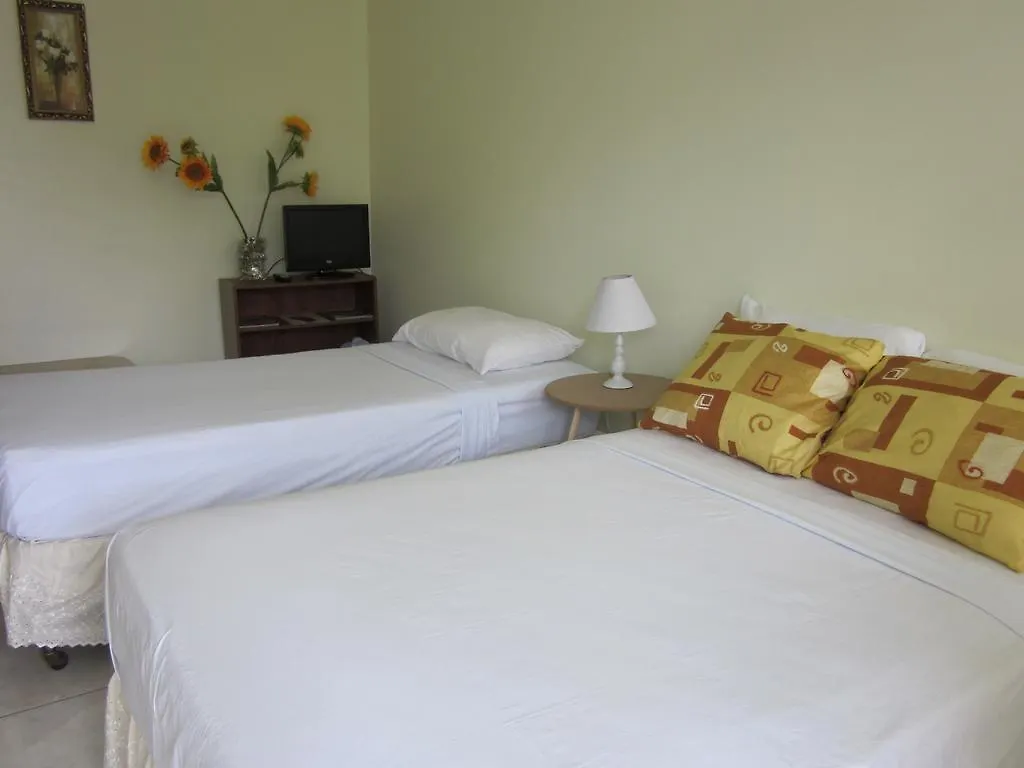 Sea Breeze Inn Castle Bruce Δομίνικα